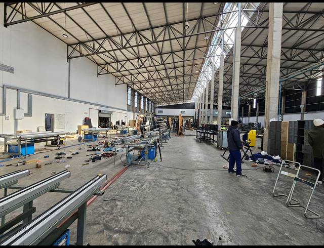 5,002M² FACTORY TO LET IN COSMO BUSINESS PARK